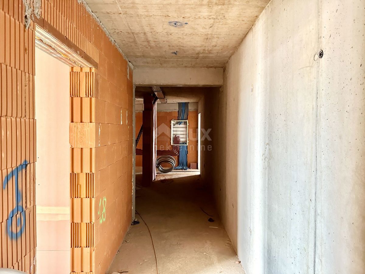 ISTRIA, UMAGO - Stupendo bilocale + bagno con loggia in nuova costruzione