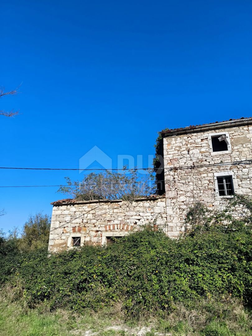 ISTRIA, VIŽINADA Cerchi una stazione istriana? FERMARE!