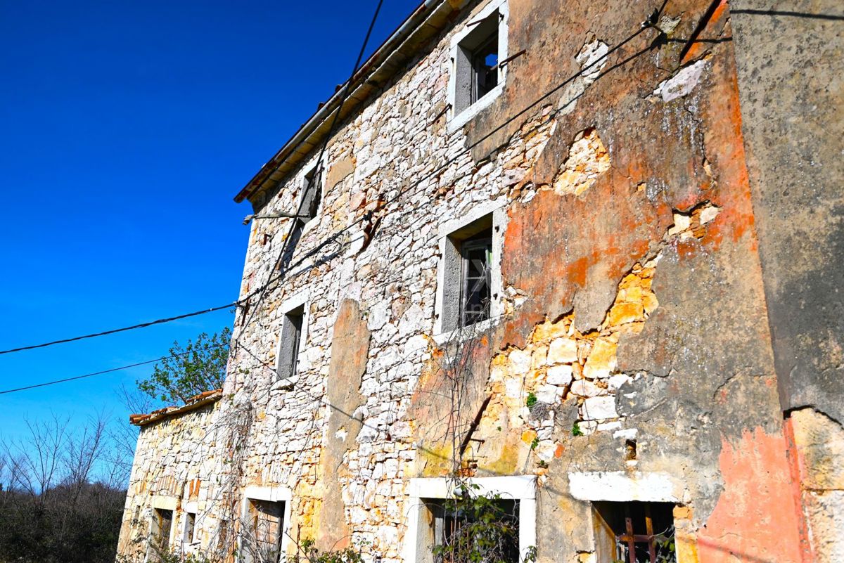 ISTRIA, VIŽINADA Cerchi una stazione istriana? FERMARE!