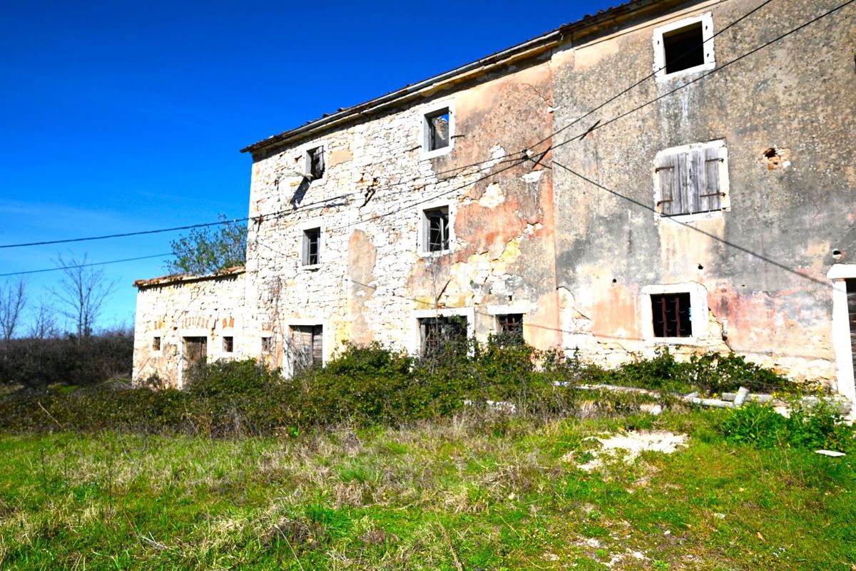 ISTRIA, VIŽINADA Cerchi una stazione istriana? FERMARE!