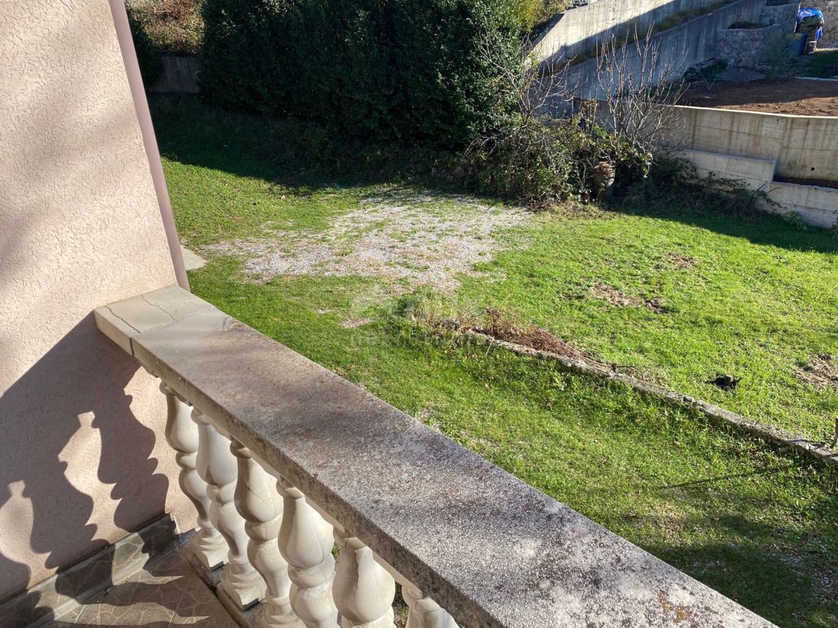 VIŠKOVO, MARČELJI - CASA CON GIARDINO E GARAGE!!!