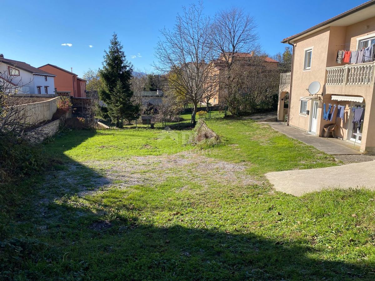 VIŠKOVO, MARČELJI - CASA CON GIARDINO E GARAGE!!!