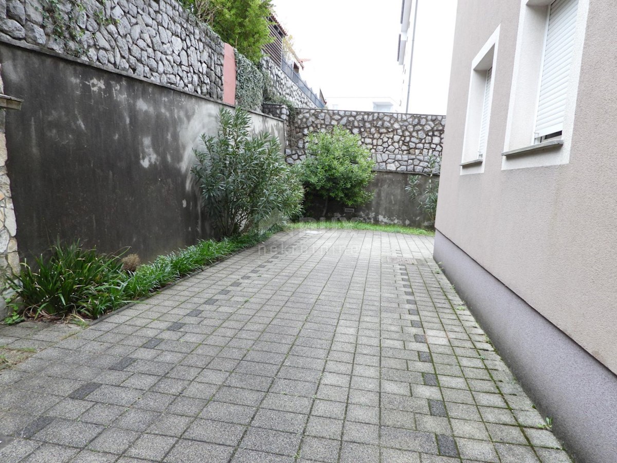 SRDOČI - appartamento 140m2 DB+3S con vista panoramica sul mare + giardino 175m2