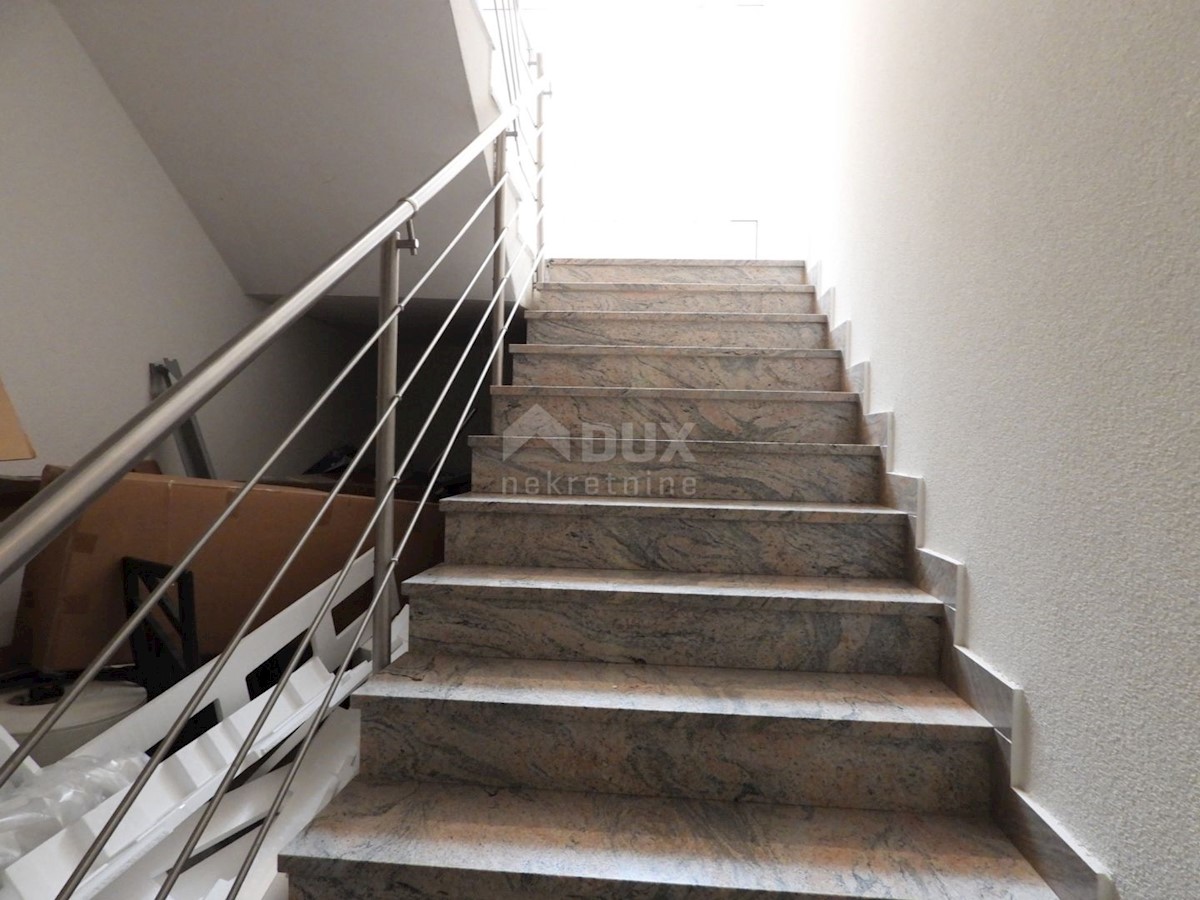 SRDOČI - appartamento 140m2 DB+3S con vista panoramica sul mare + giardino 175m2