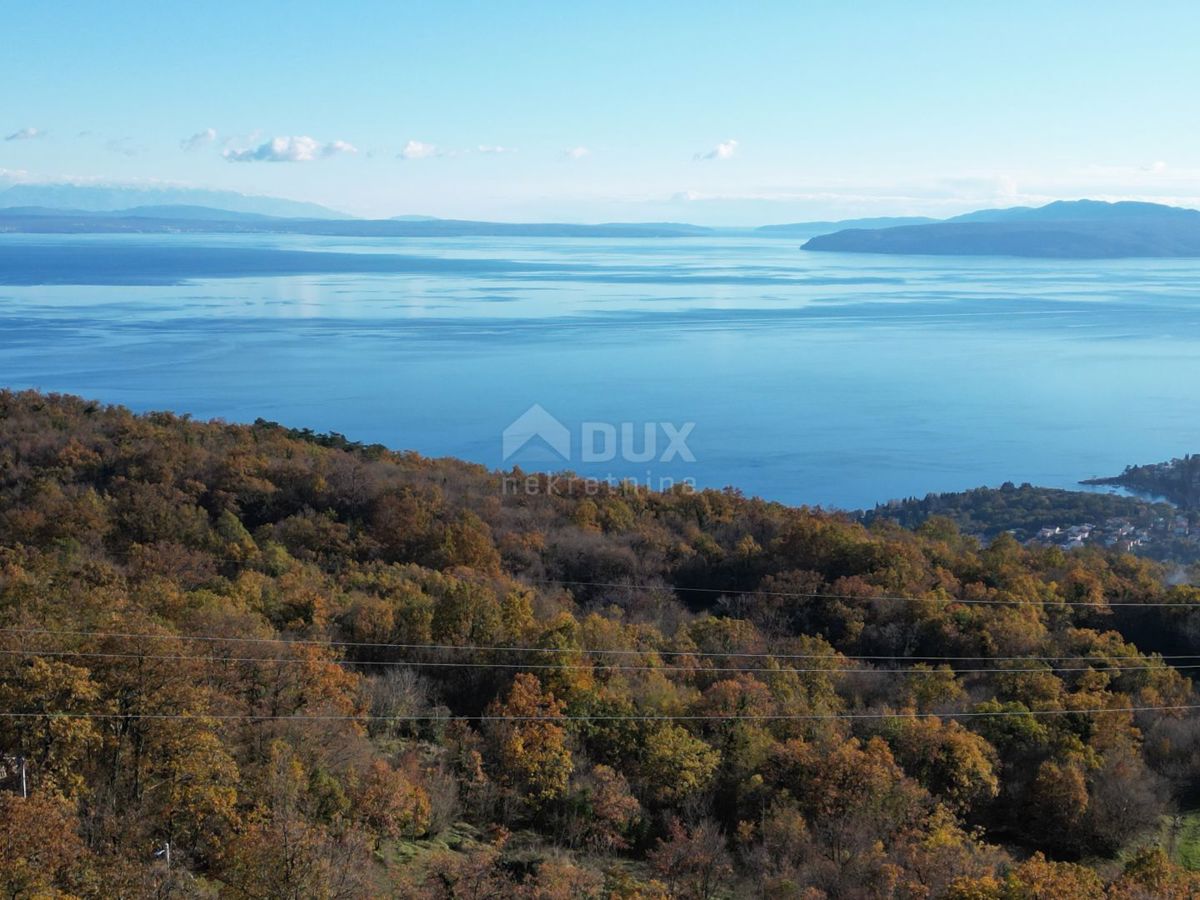 OPATIJA VEPRINAC - terreno edificabile di 18150m2 con bellissima vista sul mare