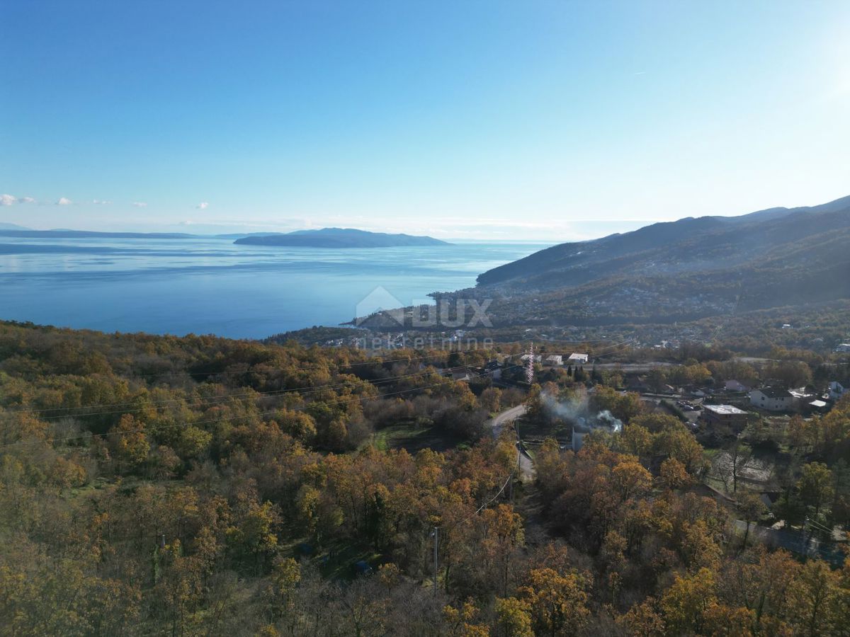 OPATIJA VEPRINAC - terreno edificabile di 18150m2 con bellissima vista sul mare