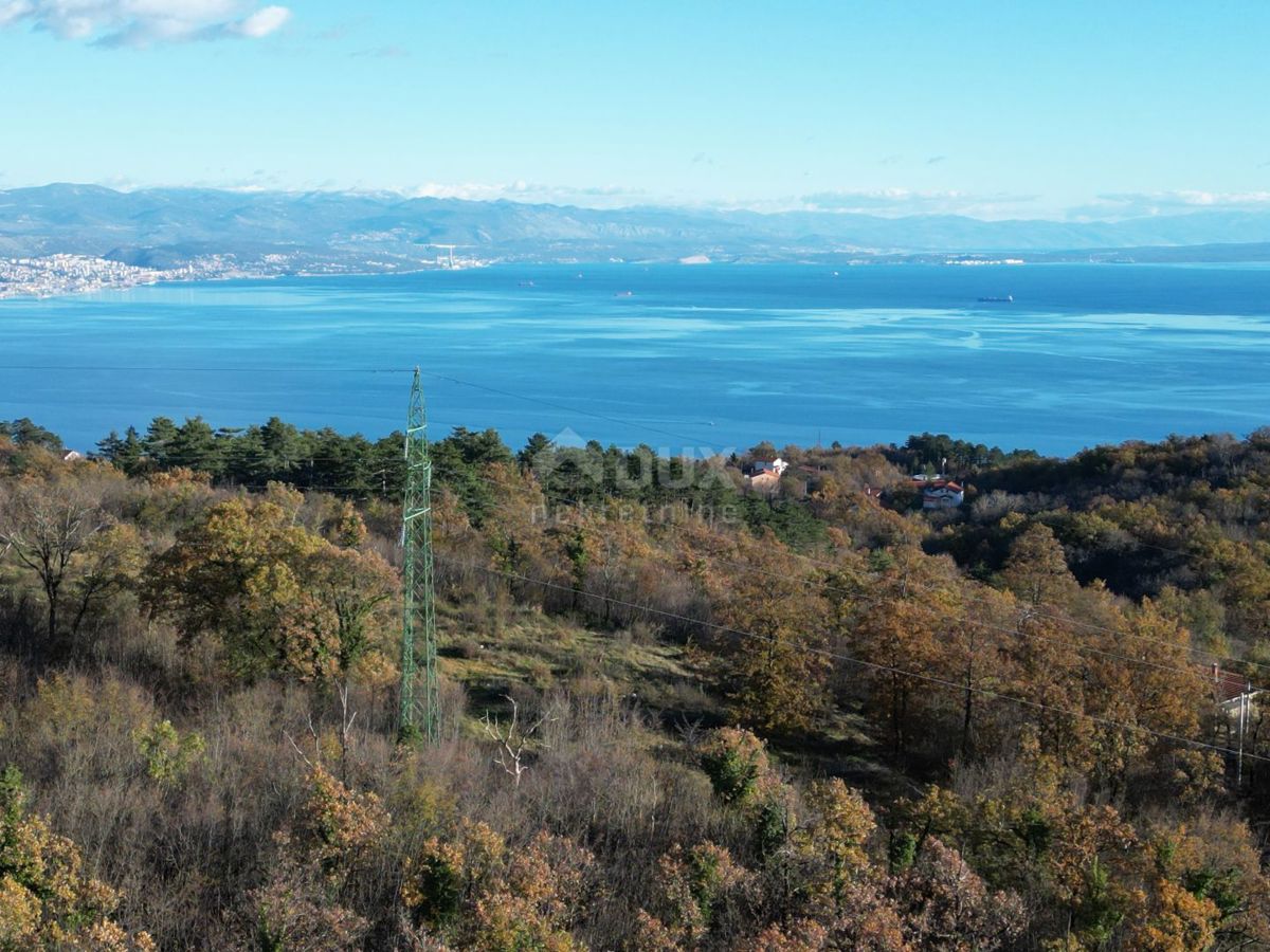 OPATIJA VEPRINAC - terreno edificabile di 18150m2 con bellissima vista sul mare