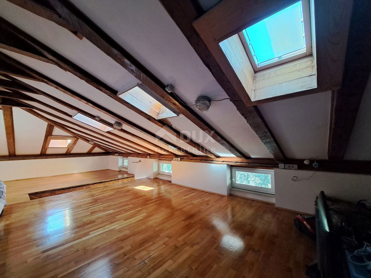 OPATIJA - Appartamento prima fila al mare