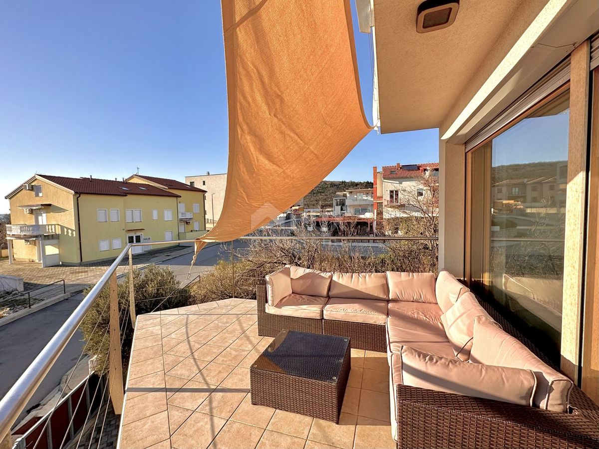 NOVI VINODOLSKI - Speciale villa a 100 metri dal mare!