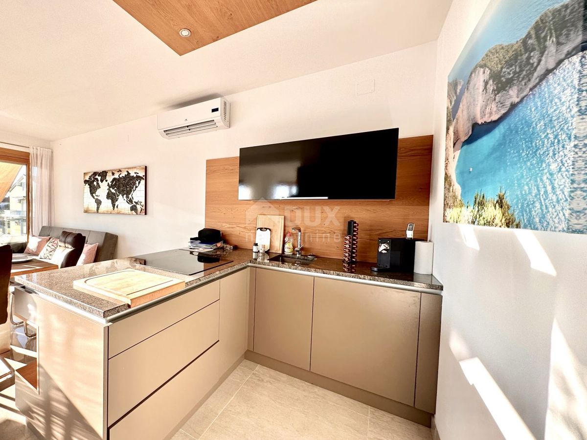NOVI VINODOLSKI - Speciale villa a 100 metri dal mare!