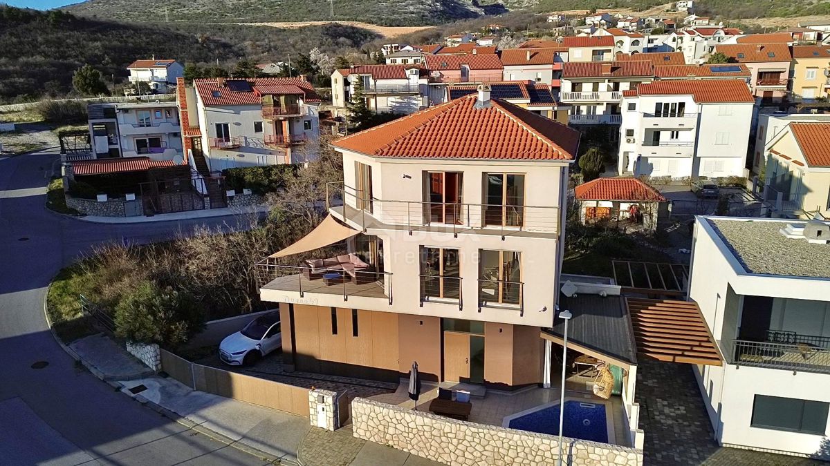 NOVI VINODOLSKI - Speciale villa a 100 metri dal mare!