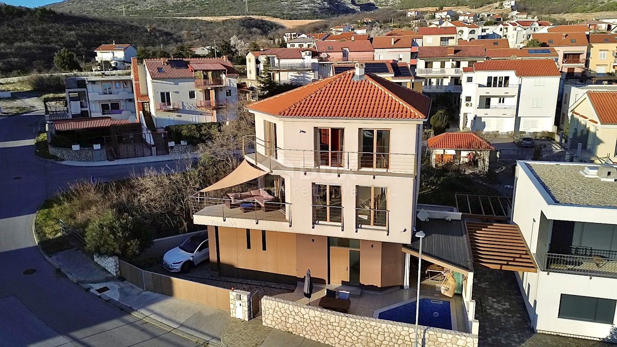 NOVI VINODOLSKI - Speciale villa a 100 metri dal mare!