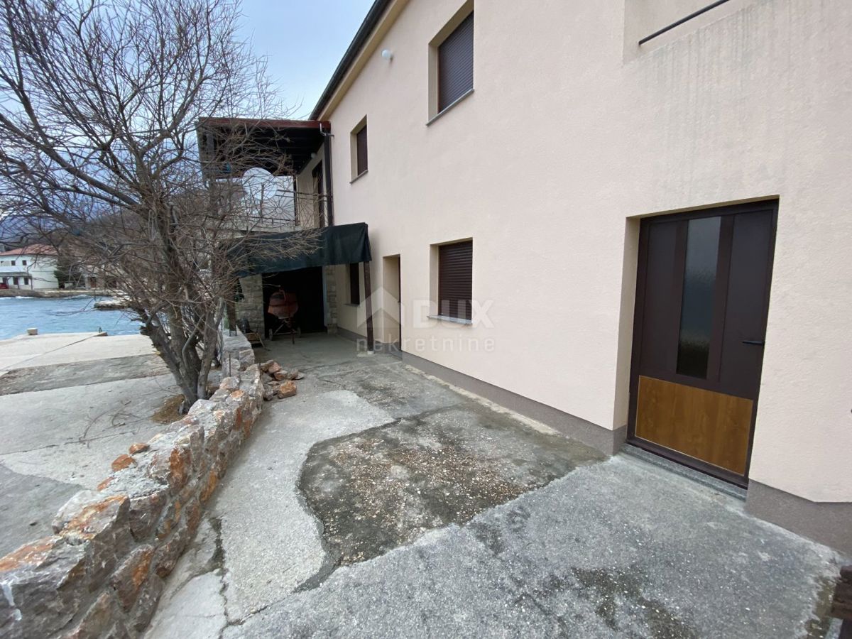 LUKOVO SUGARJE - casa prima fila al mare.