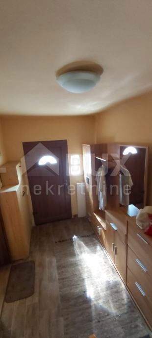 LOKVE - Casa con cortile in ottima posizione
