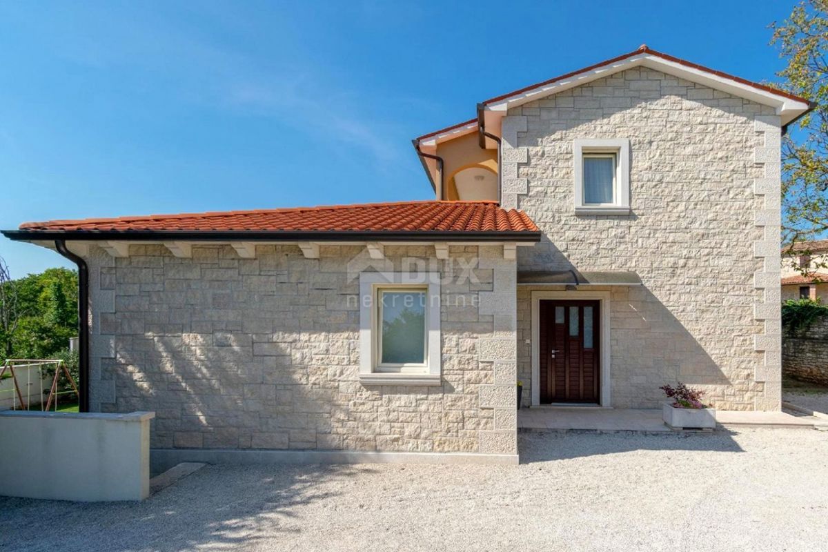 ISTRIA, TINJAN - Confortevole casa con piscina