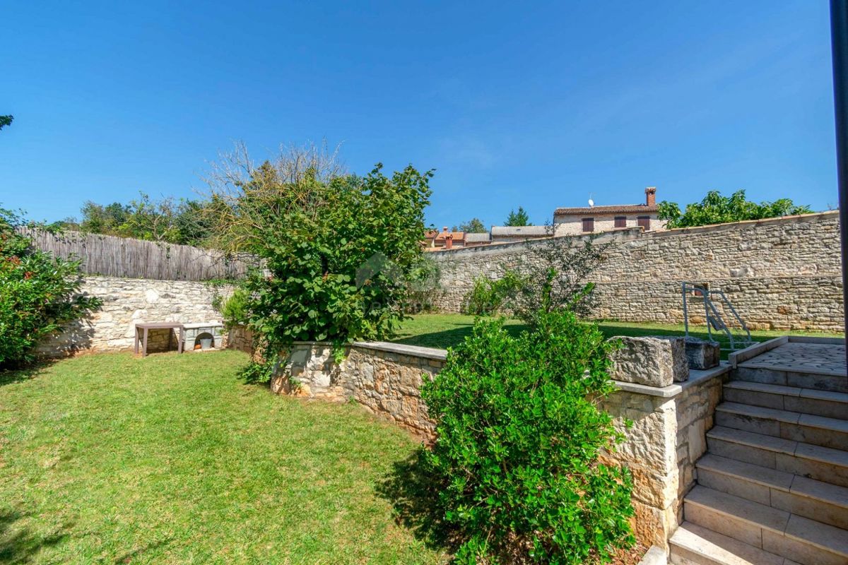 ISTRIA, TINJAN - Confortevole casa con piscina