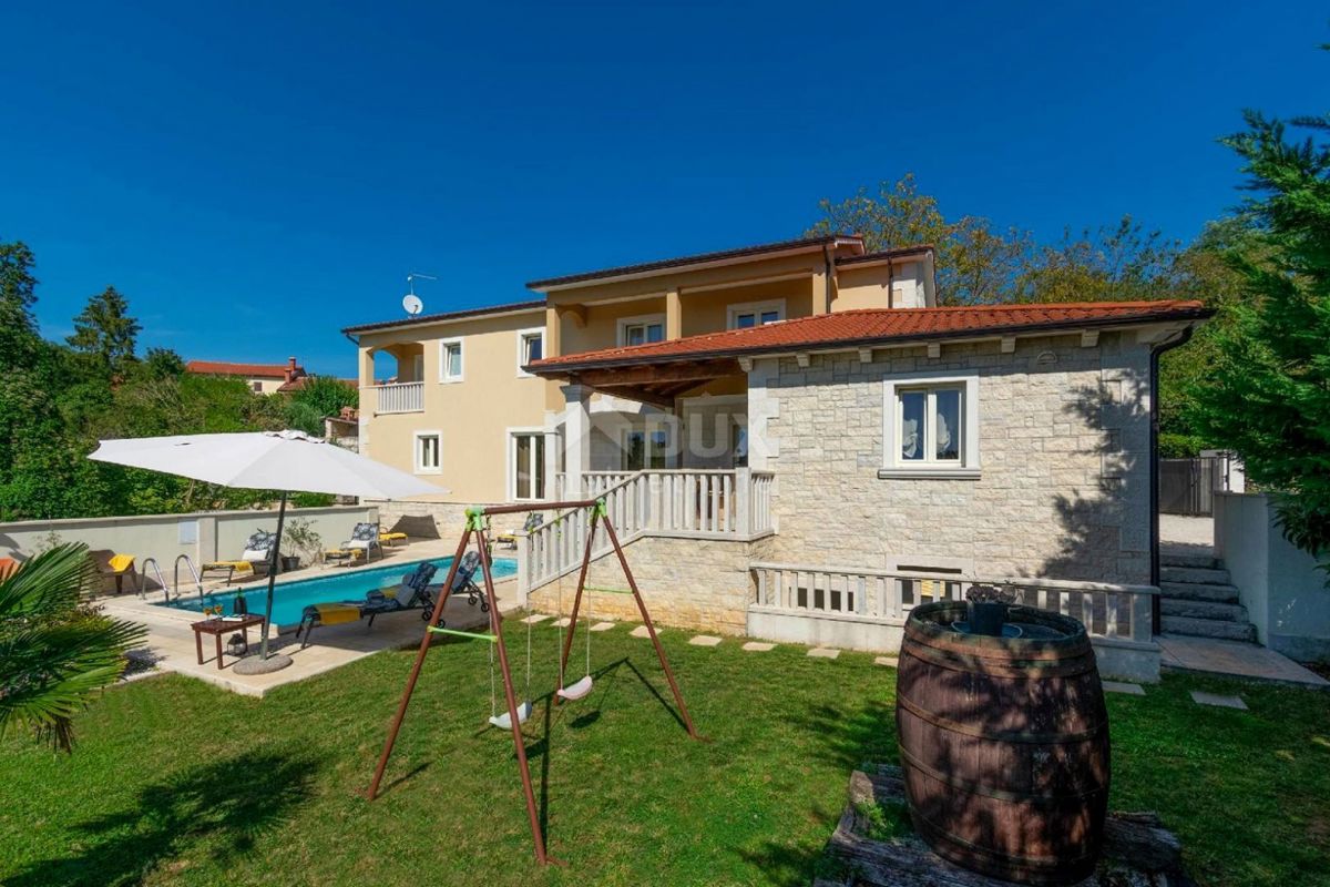 ISTRIA, TINJAN - Confortevole casa con piscina