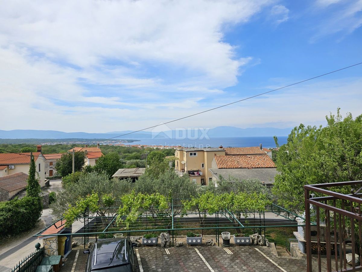 ISOLA DI KRK, MALINSKA (dintorni) - Casa con 4 appartamenti e giardino paesaggistico