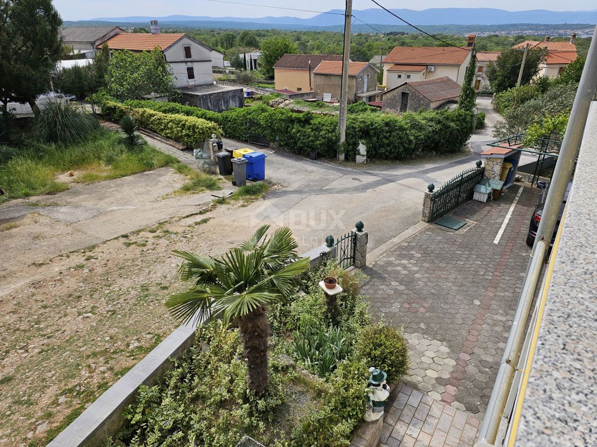 ISOLA DI KRK, MALINSKA (dintorni) - Casa con 4 appartamenti e giardino paesaggistico