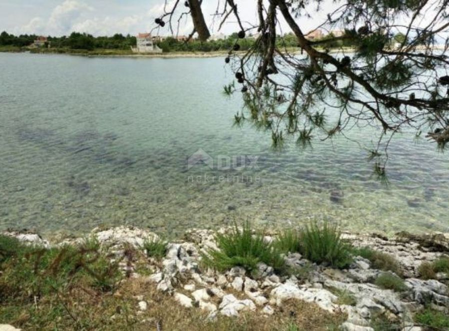 ZADAR, ZATON - Nuovo - terreno edificabile, prima fila al mare, 1530 m2