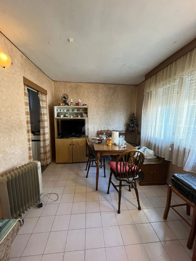 RIJEKA, KOZALA - piano di una casa da adattare