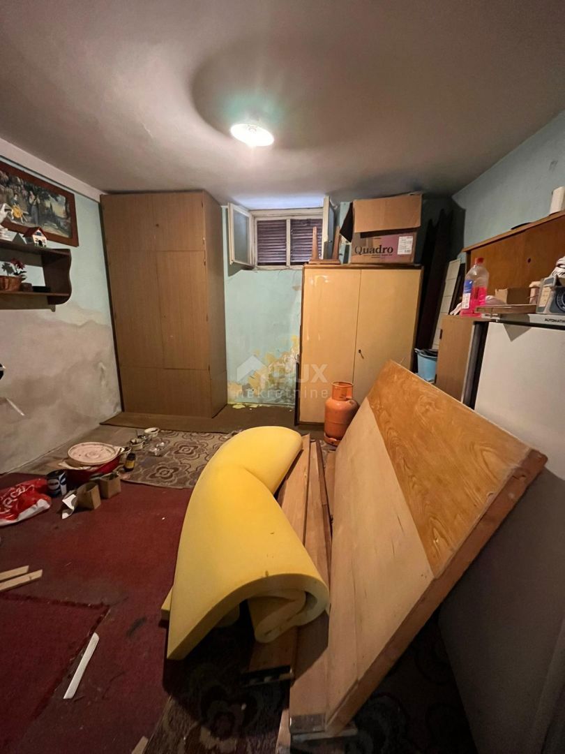 RIJEKA, KOZALA - piano di una casa da adattare