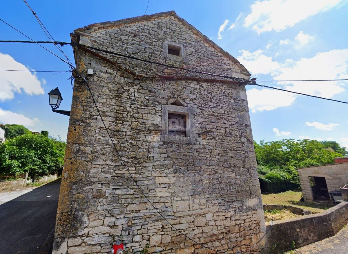 ISTRIA, MARČANA - Casa in pietra a schiera con giardino privato