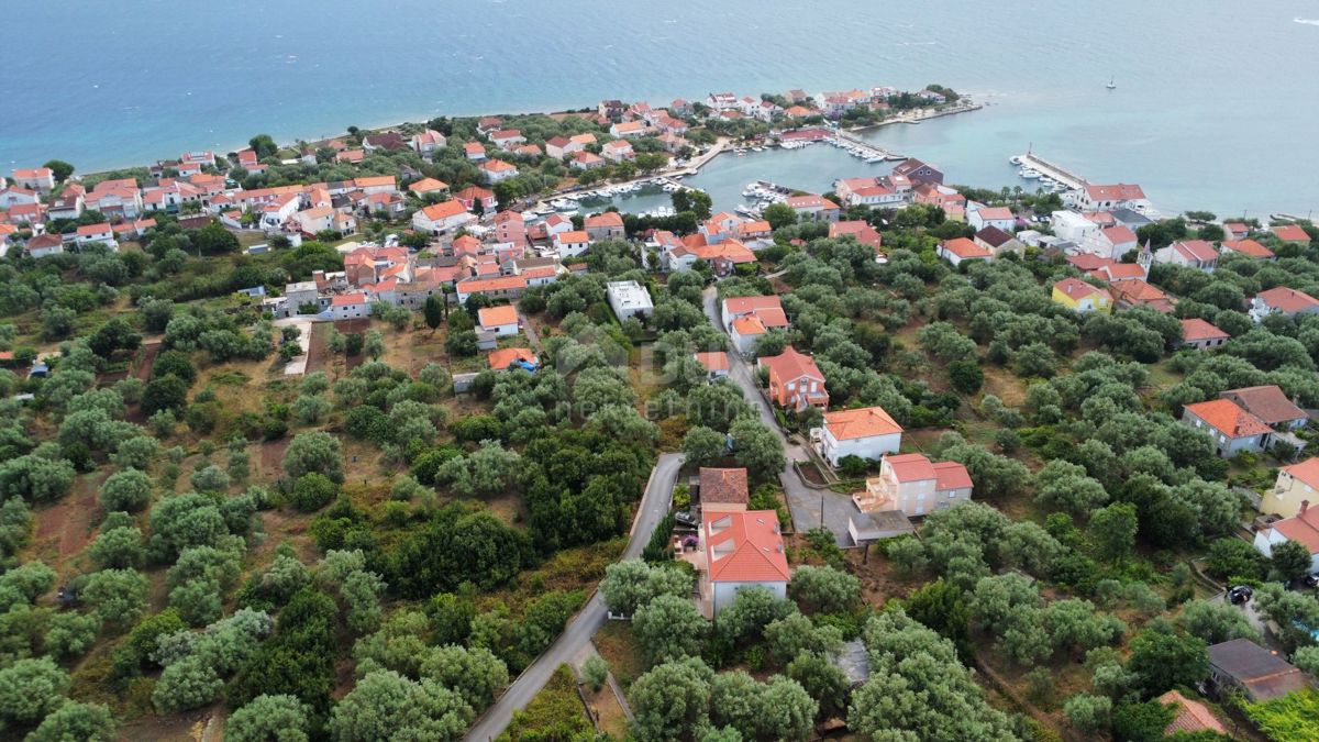 UGLJAN, POLJANA - Terreno edificabile vicino al mare