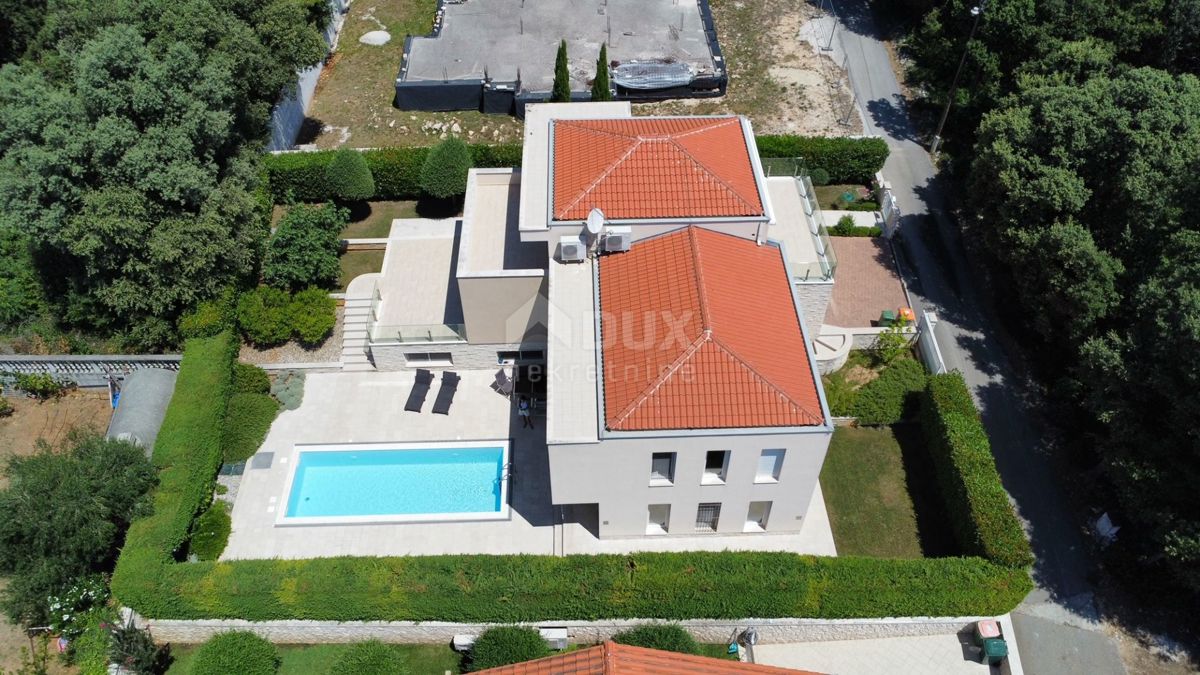 ZADAR, KOŽINO - Bella villa con piscina a 100 m dal mare