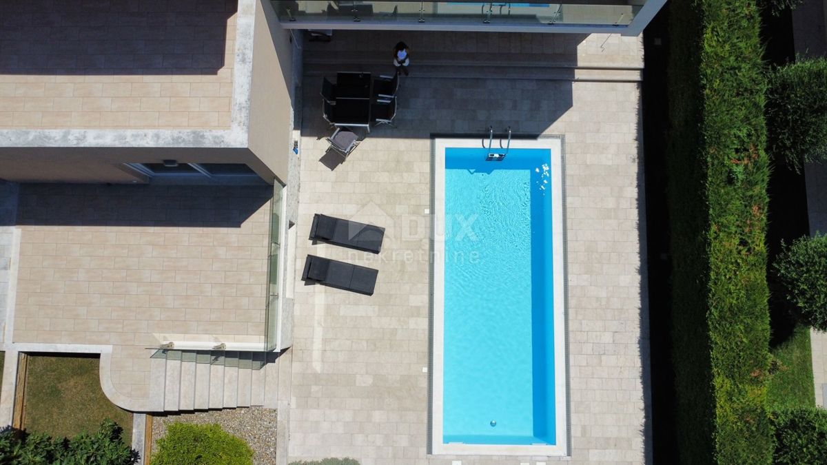 ZADAR, KOŽINO - Bella villa con piscina a 100 m dal mare