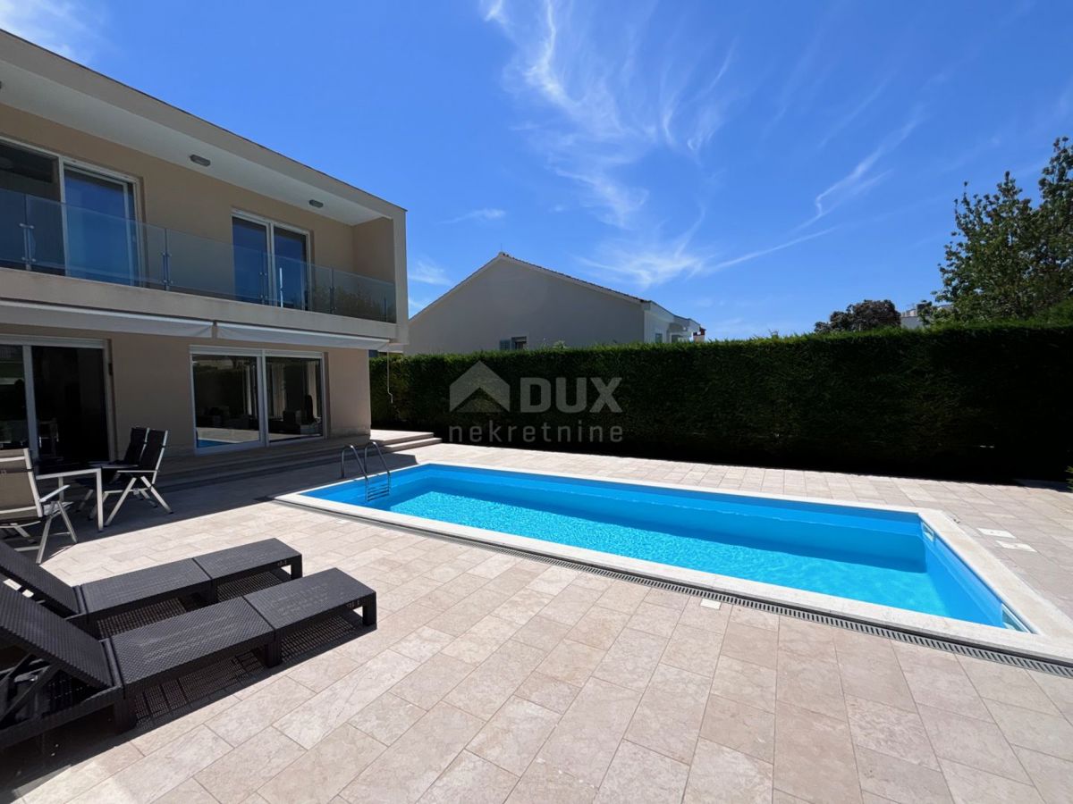 ZADAR, KOŽINO - Bella villa con piscina a 100 m dal mare