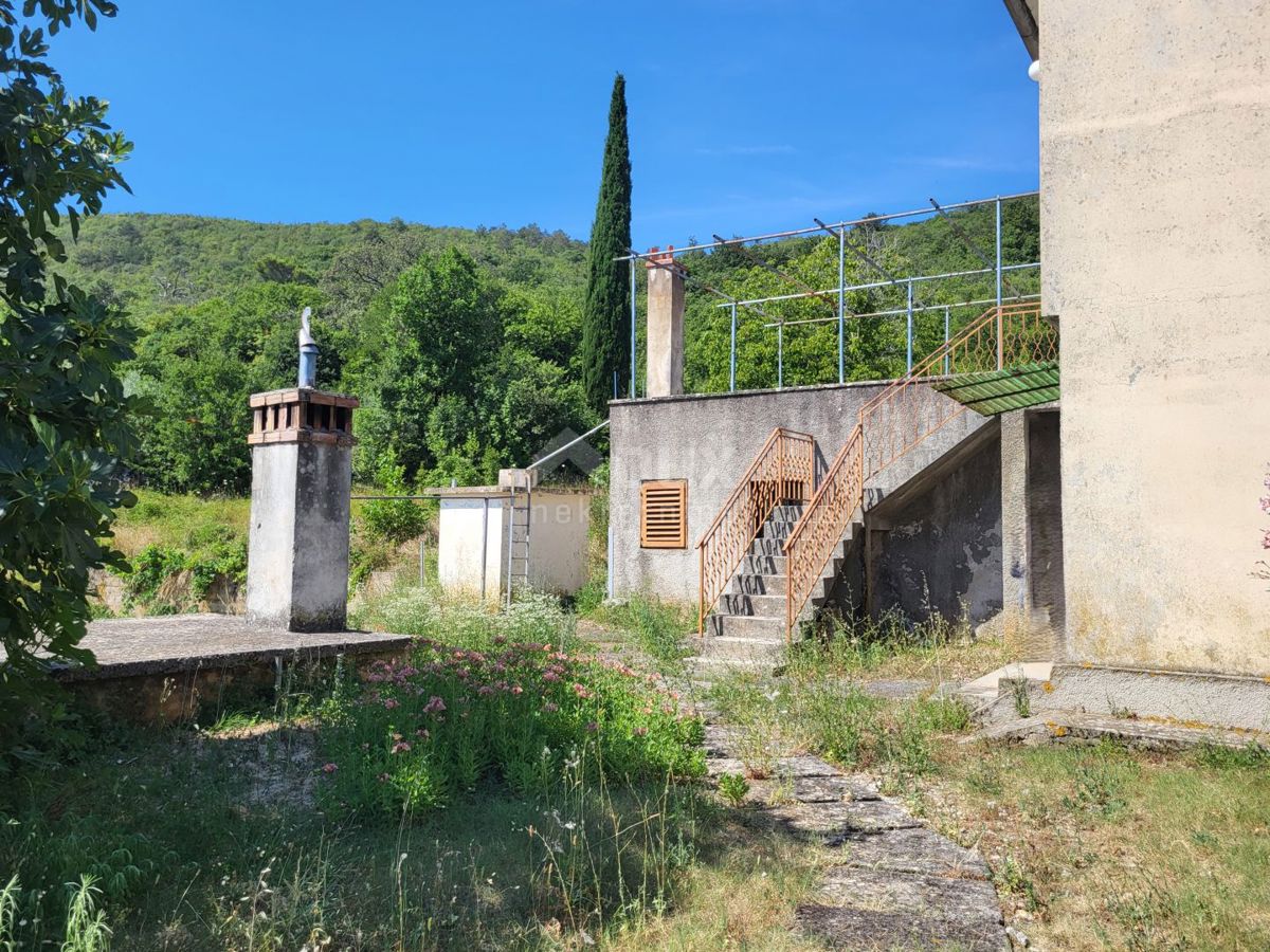 ISTRIA, LABIN - Casa indipendente da adattare con vista mare