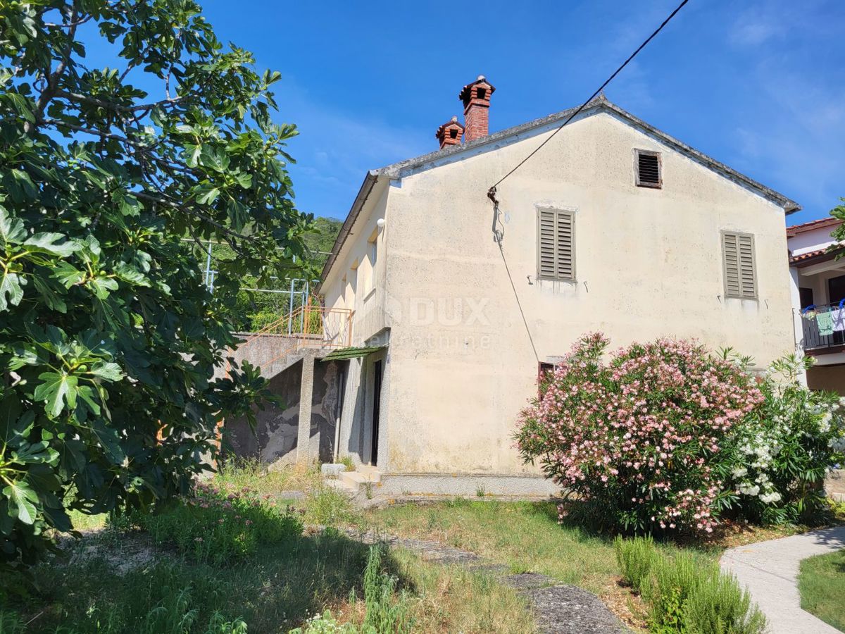 ISTRIA, LABIN - Casa indipendente da adattare con vista mare