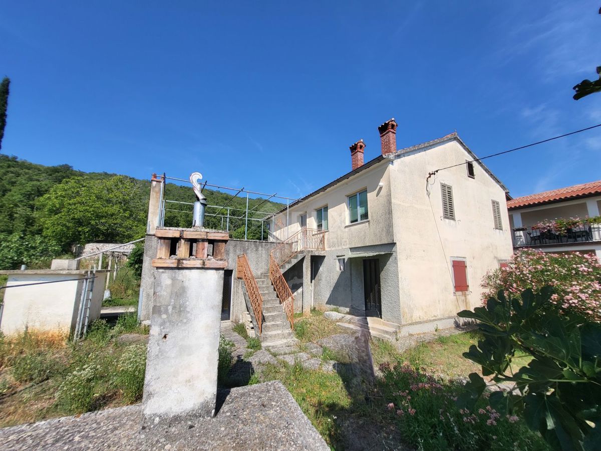 ISTRIA, LABIN - Casa indipendente da adattare con vista mare