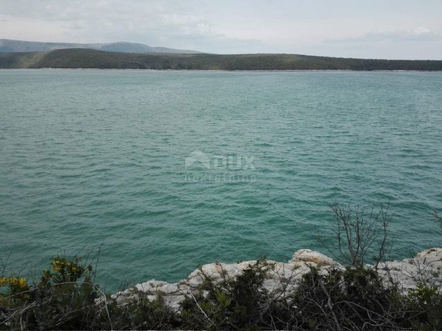 ISTRIA, RAKALJ - Atterrare sulla schiuma del mare 