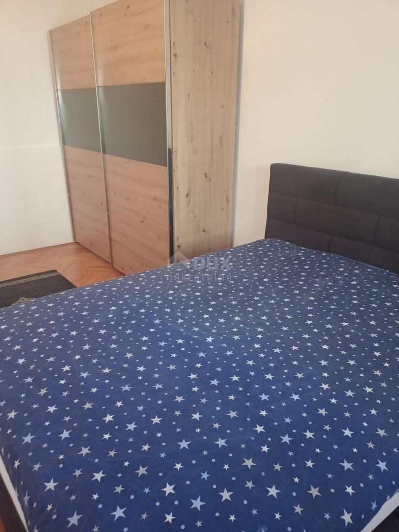 ISTRIA, PULA - Appartamento con 4 camere da letto nel centro di Pola, 105 m2