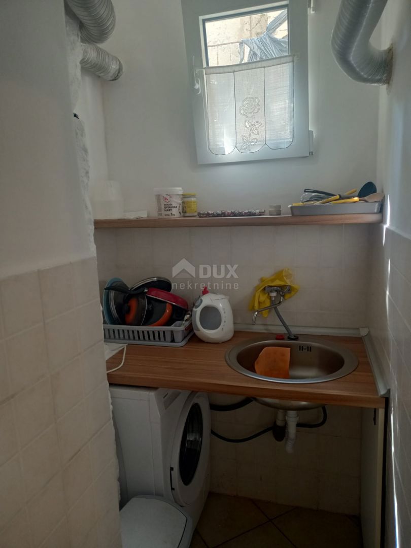 ISTRIA, PULA - Appartamento con 4 camere da letto nel centro di Pola, 105 m2