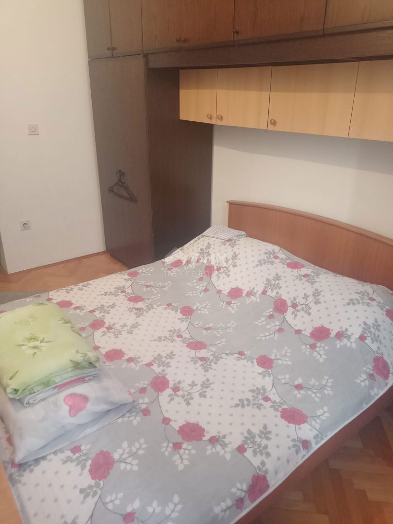 ISTRIA, PULA - Appartamento con 4 camere da letto nel centro di Pola, 105 m2