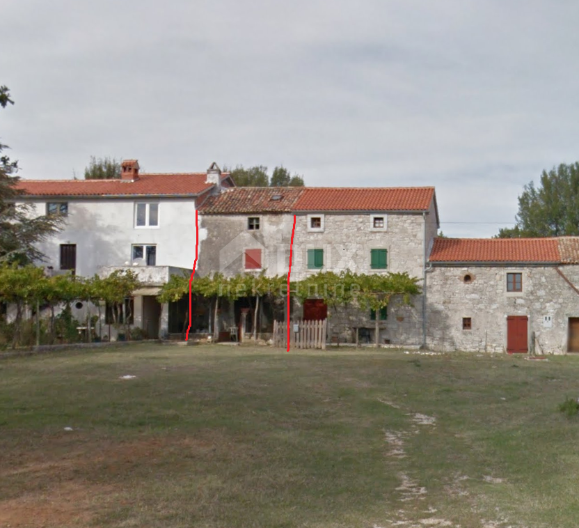 ISTRIA, LABIN - Casa a schiera da adattare con giardino di 1,1 ha