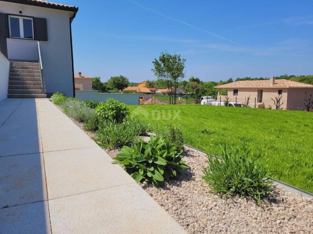 ISTRIA, LABIN - Villa con piscina vicino alla città