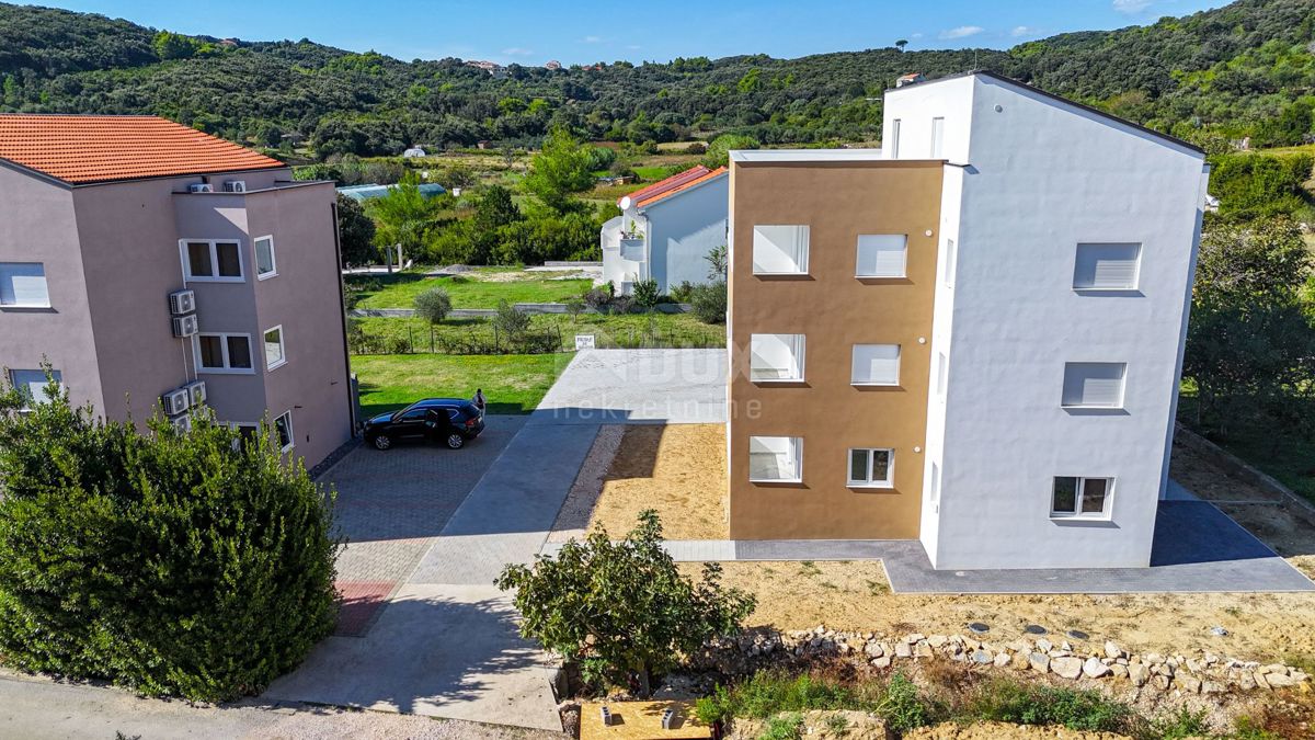 ISOLA DI RAB, PALIT - Appartamento in nuova costruzione 1 camera + bagno con parcheggio