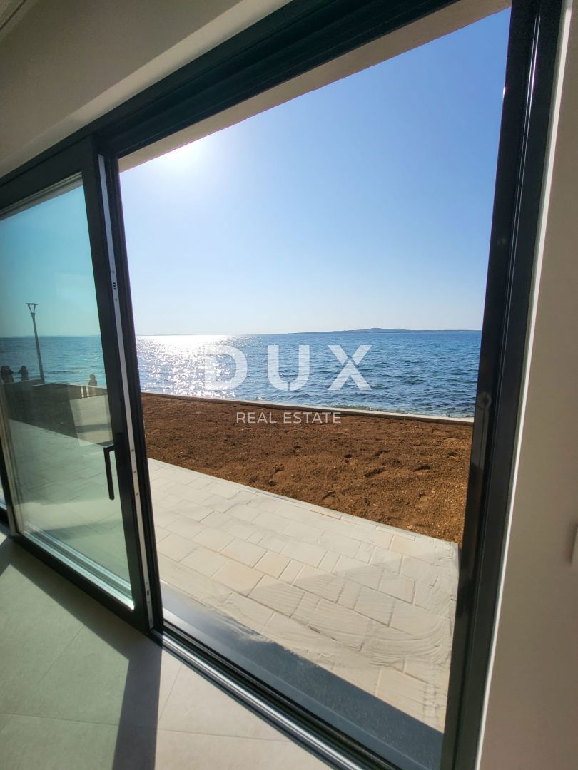 PRIVLAKA, ZADAR - S1 Nuova costruzione di lusso in prima fila al mare