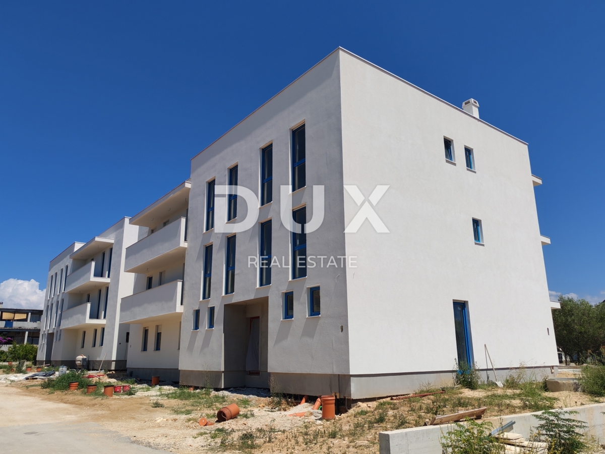 ZADAR, PRIVLAKA - Appartamento di lusso con terrazza sul tetto, jacuzzi e vista mare - a soli 70 m dalla spiaggia! S5