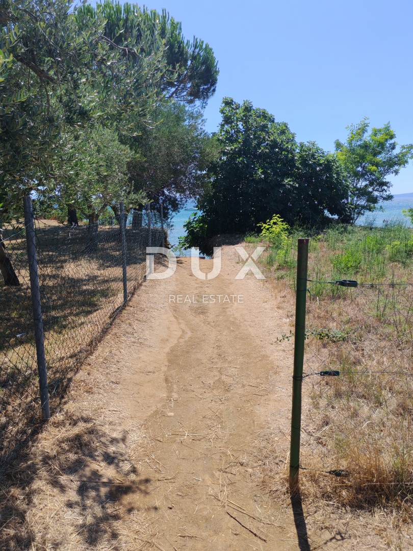 ZADAR, PRIVLAKA - Appartamento di lusso con terrazza sul tetto, jacuzzi e vista mare - a soli 70 m dalla spiaggia! S5
