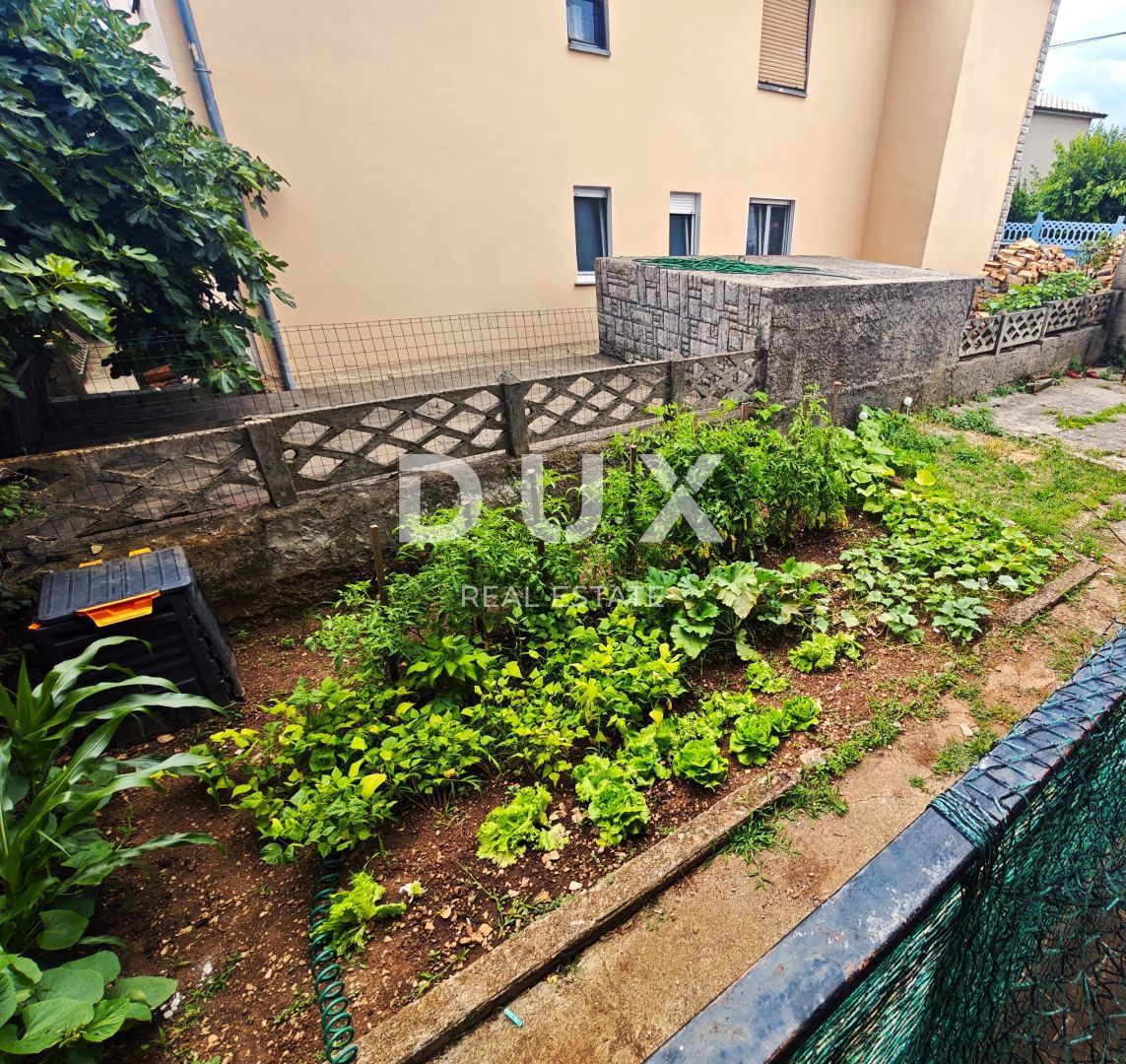 RIJEKA, HOSTI - Appartamento con 2 camere da letto e giardino!