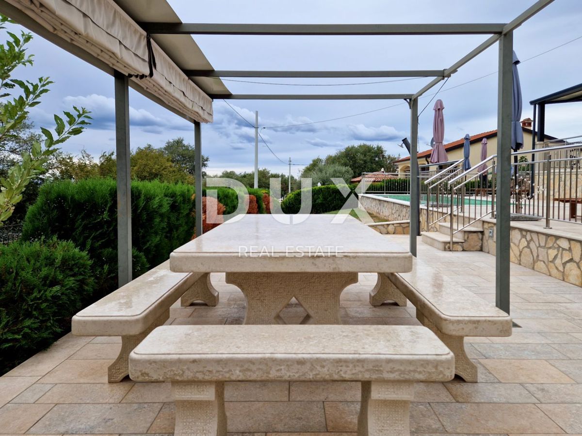 ISTRIA, PARENZO - Spaziosa casa con piscina e vista panoramica