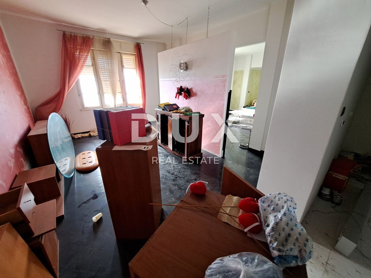 RIJEKA, PEĆINE - appartamento padronale di 205 m2 con vista mare