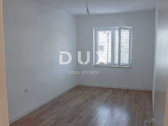 ZADAR, NOVI BOKANJAC - Appartamento su due piani! 152m² - Giardino e garage!