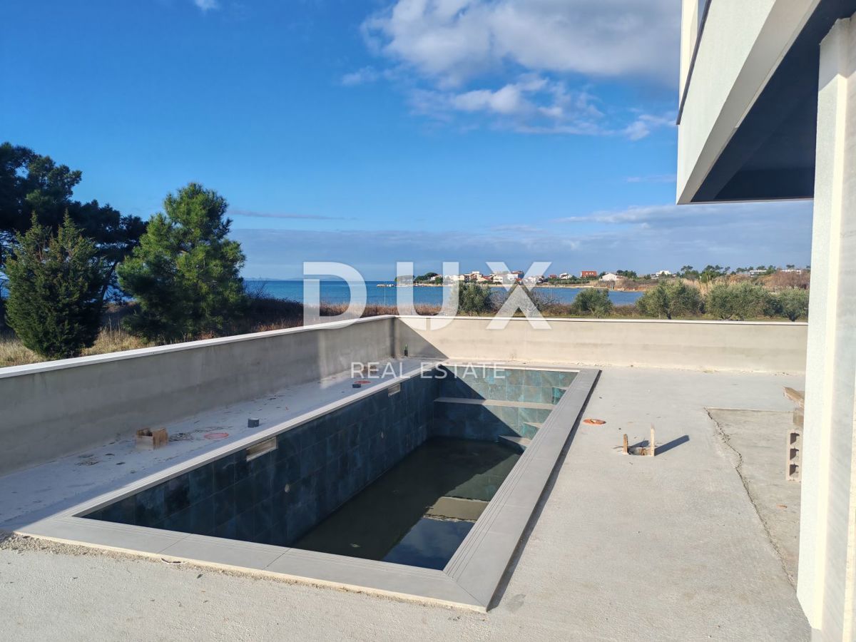 ZADAR, PRIVLAKA - Elegante casa a 110 metri dalla spiaggia! Nuova costruzione! B