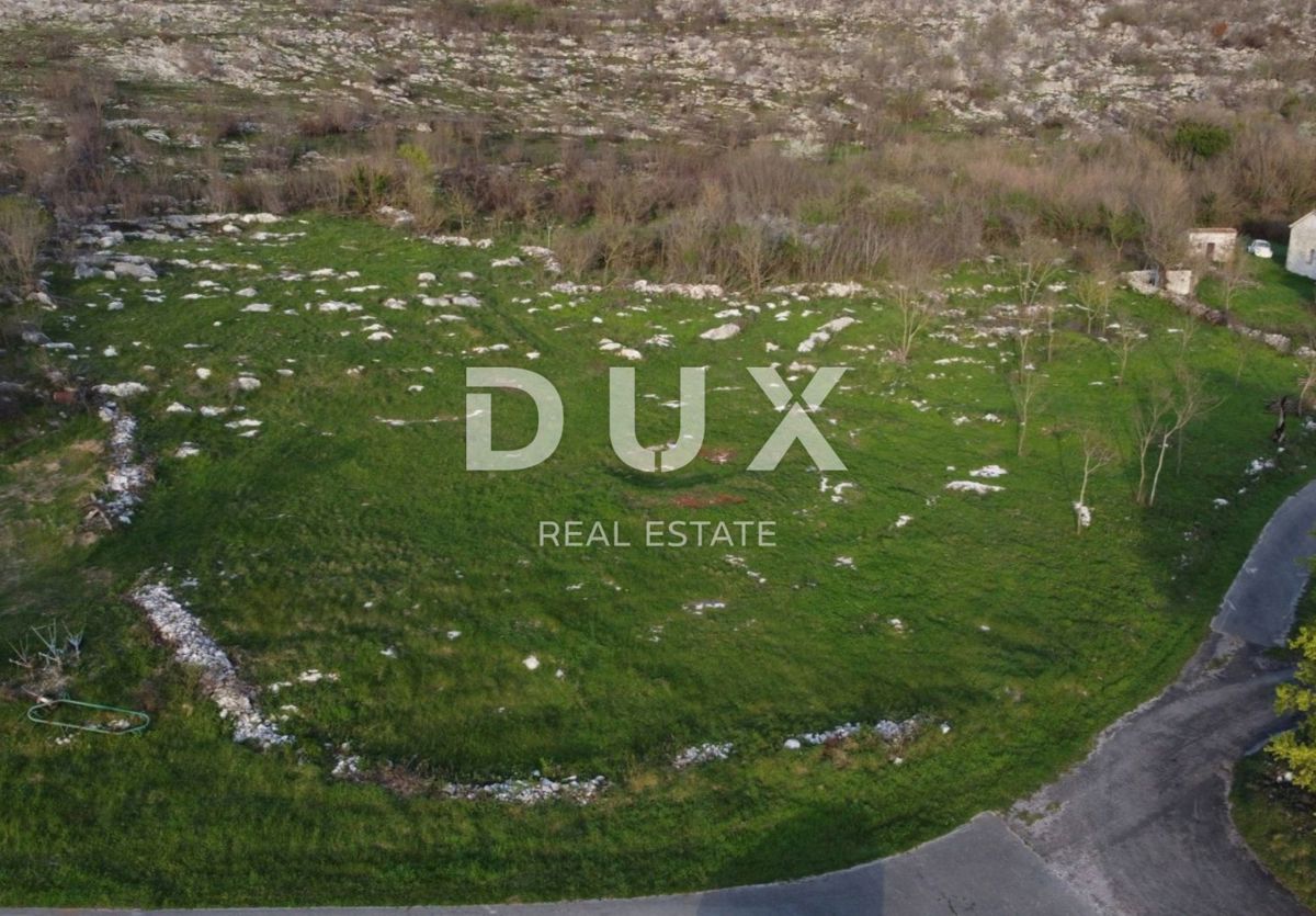 ISTRIA, KRŠAN - Terreno edificabile con vista aperta sulla natura